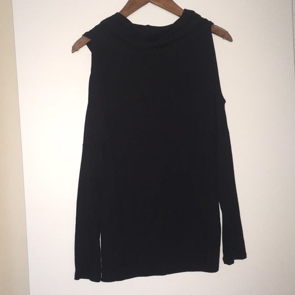 🌟HP🌟 NWT - Express Cold Shoulder Top - Picture 4 of 6